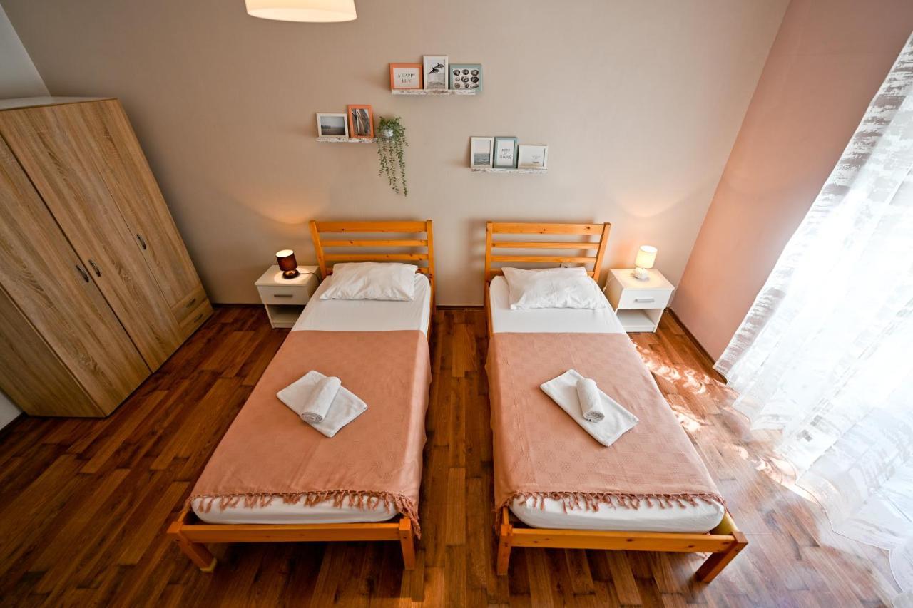 Old Town Apartman *